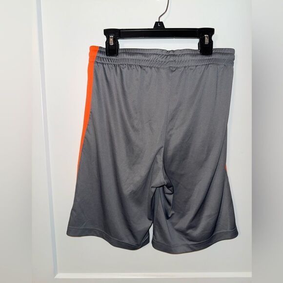 TEK GEAR BRAND BOYS SHORTS - Picture 2 of 3